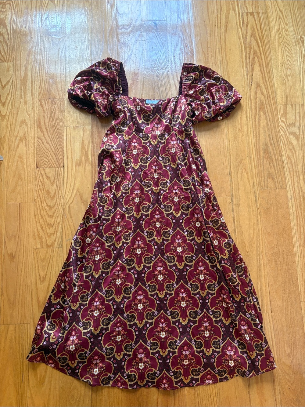 Hill House Home Midi Dress in Port Medieval Floral